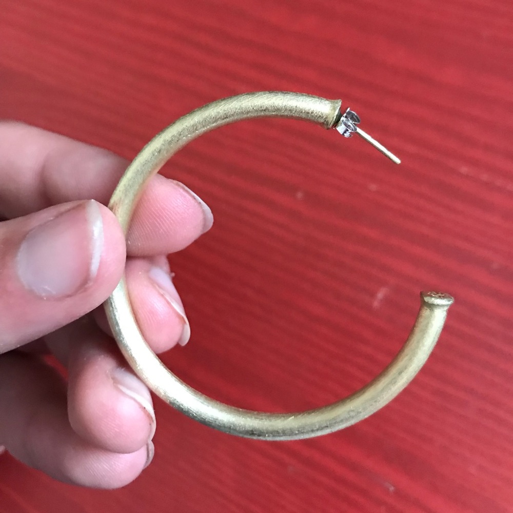 1 shielja hoop! Lost my other one.